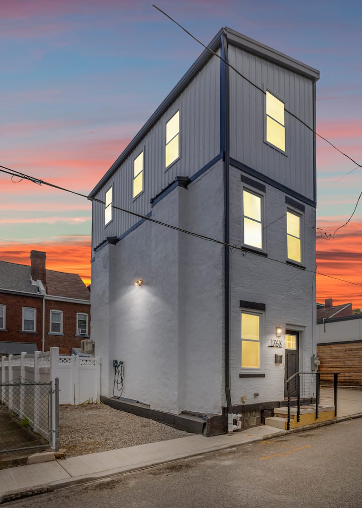 The Lawrenceville Guest House - Pittsburgh, PA
