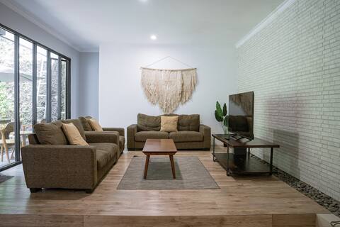 Brownies House - Big Group | 2 Night 15% Discount