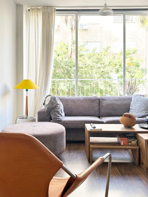 Young & Chic – Stylish City Stay