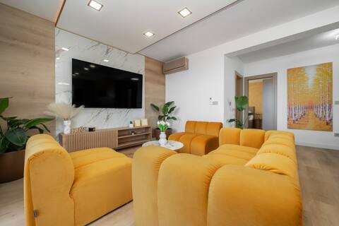 Top performing Airbnb: Penthouse Golden View by Makarska Exklusiv in Veliko Brdo