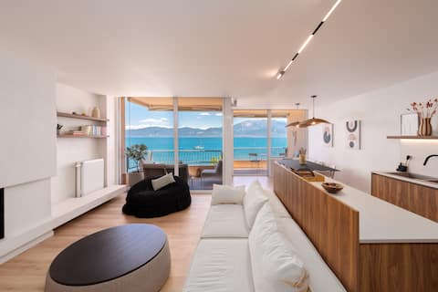 Sea Flow - Luxury seafront Penthouse @ Psani Beach