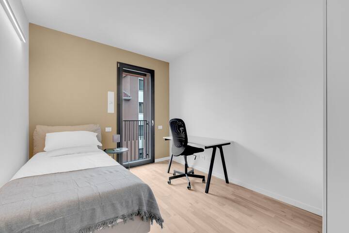 Cefalonia Garden with Terrace & Garage by NDP rent gallery image 3