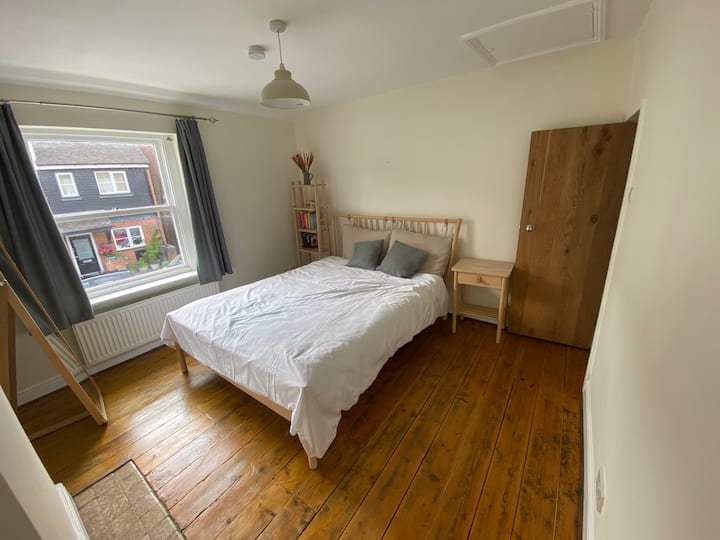 غرفة النوم 1