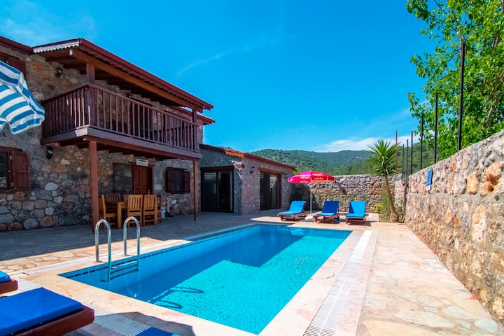 Kayaköyde ÖZel Havuzlu Taş Villa - Kayaköy