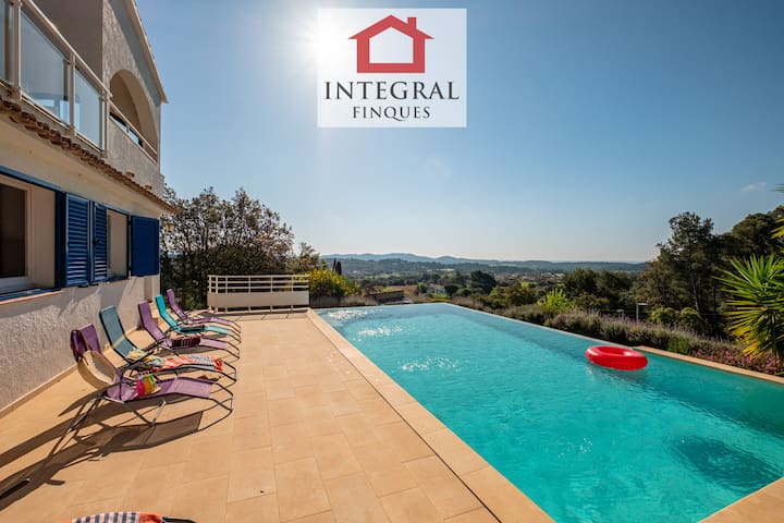 Integral Finques managed Airbnb listing 1