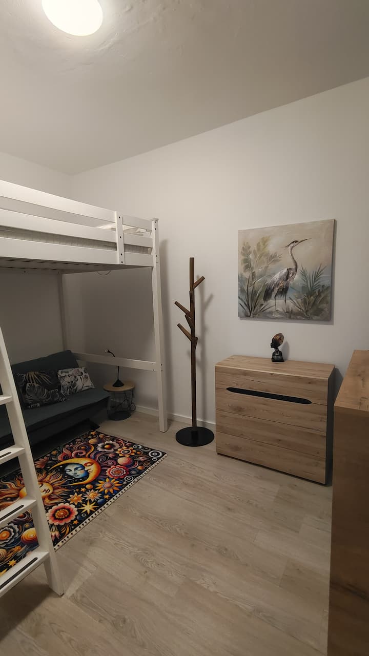 საძინებელი 1