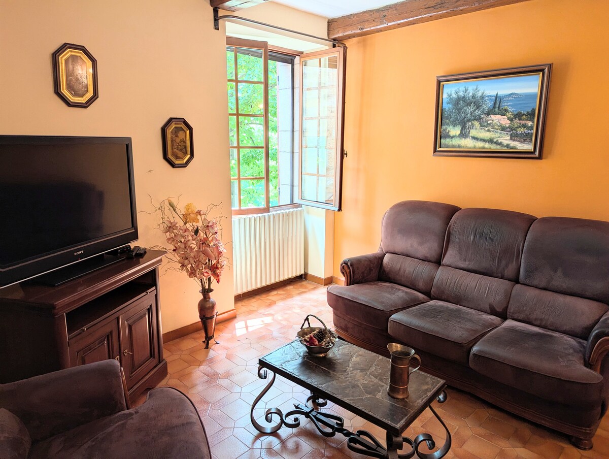 Annonce Airbnb populaire: Cevennes farmhouse in the heart of nature à Alès