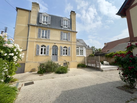 The 'Haut les Cœurs' Villa