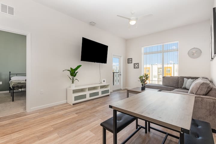 Orlando Sleeps 8 • 3 Beds • Near Disney/universal - Orlando, FL