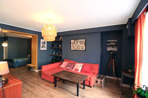 Spacious Apartment With Soul & Art in City Centre