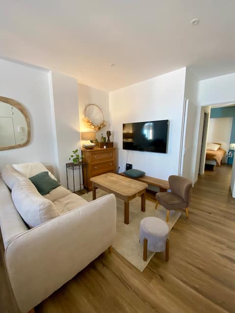 Popular Airbnb listing: Apartment in Bagnères. Comfort and Quiet in Bagnères De Bigorre