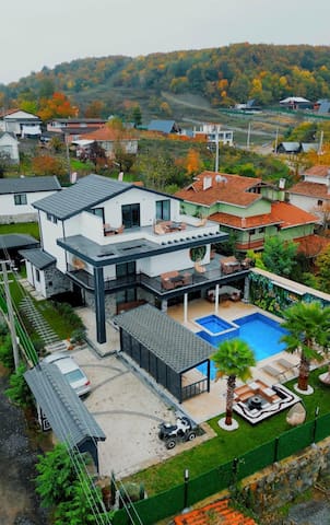 Urban Quarters managed Airbnb listing 2