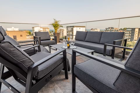 Ria Penthouse • Terrace & View