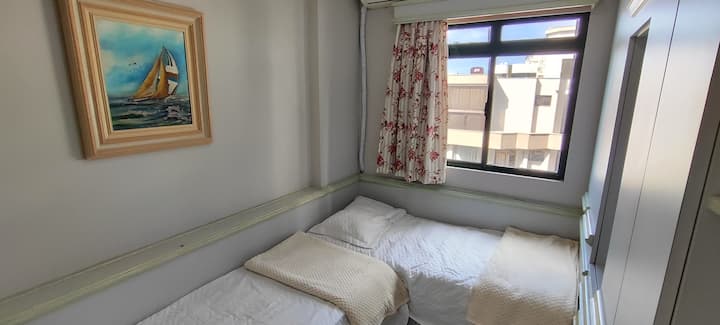 Cama, dormitorio, vista al mar