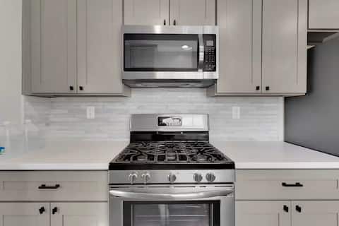 Modern Home | Close to Universal | Van Nuys, CA