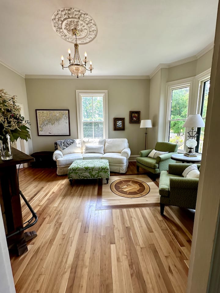 Historic 1865 Ship Captain’s Estate. Sleeps 12+ - Boothbay, ME