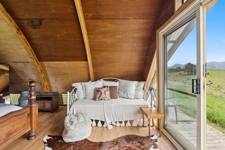 Bakers Hut - Off-grid Farm Stay - Bellingen