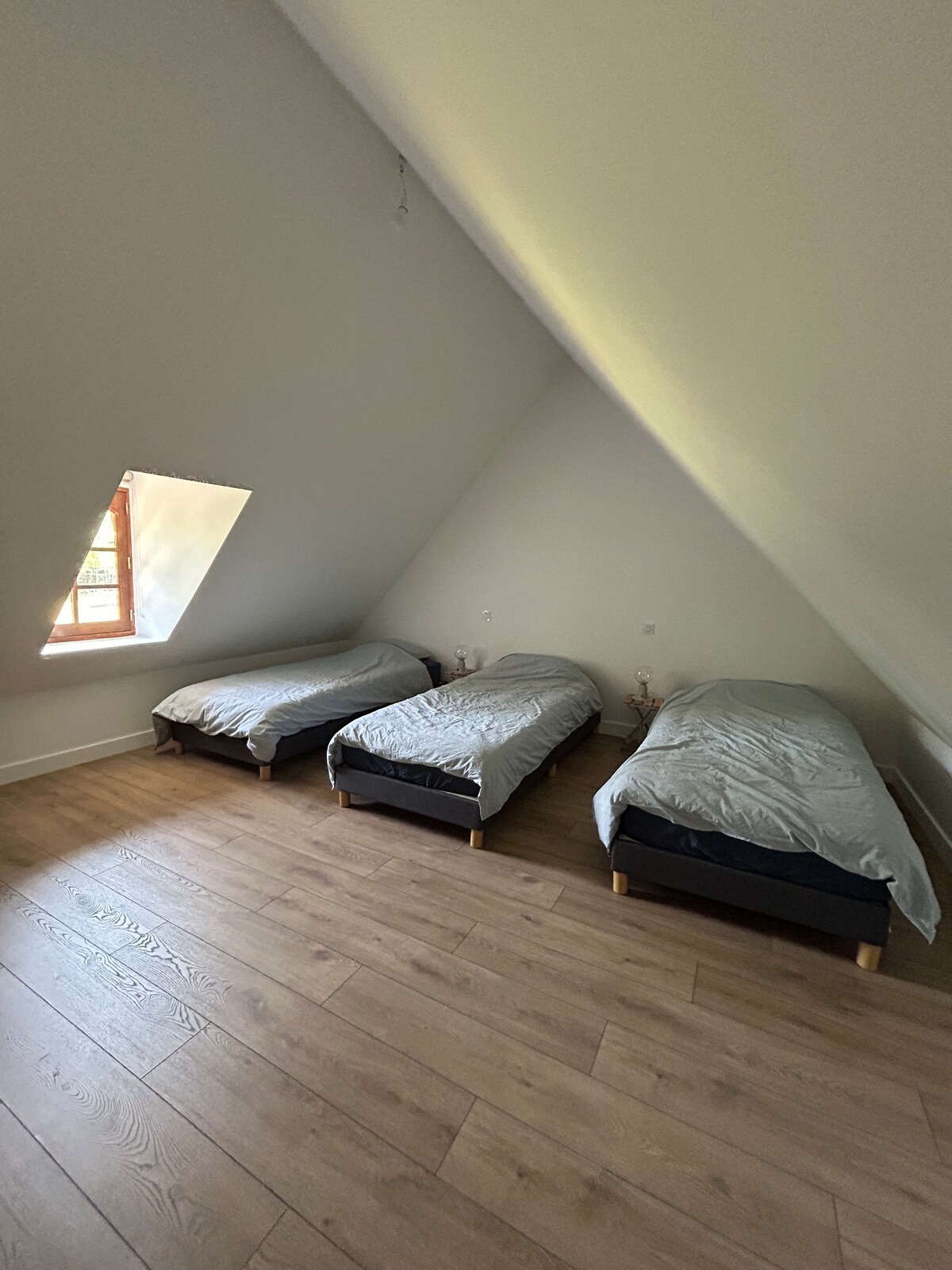 საძინებელი 1