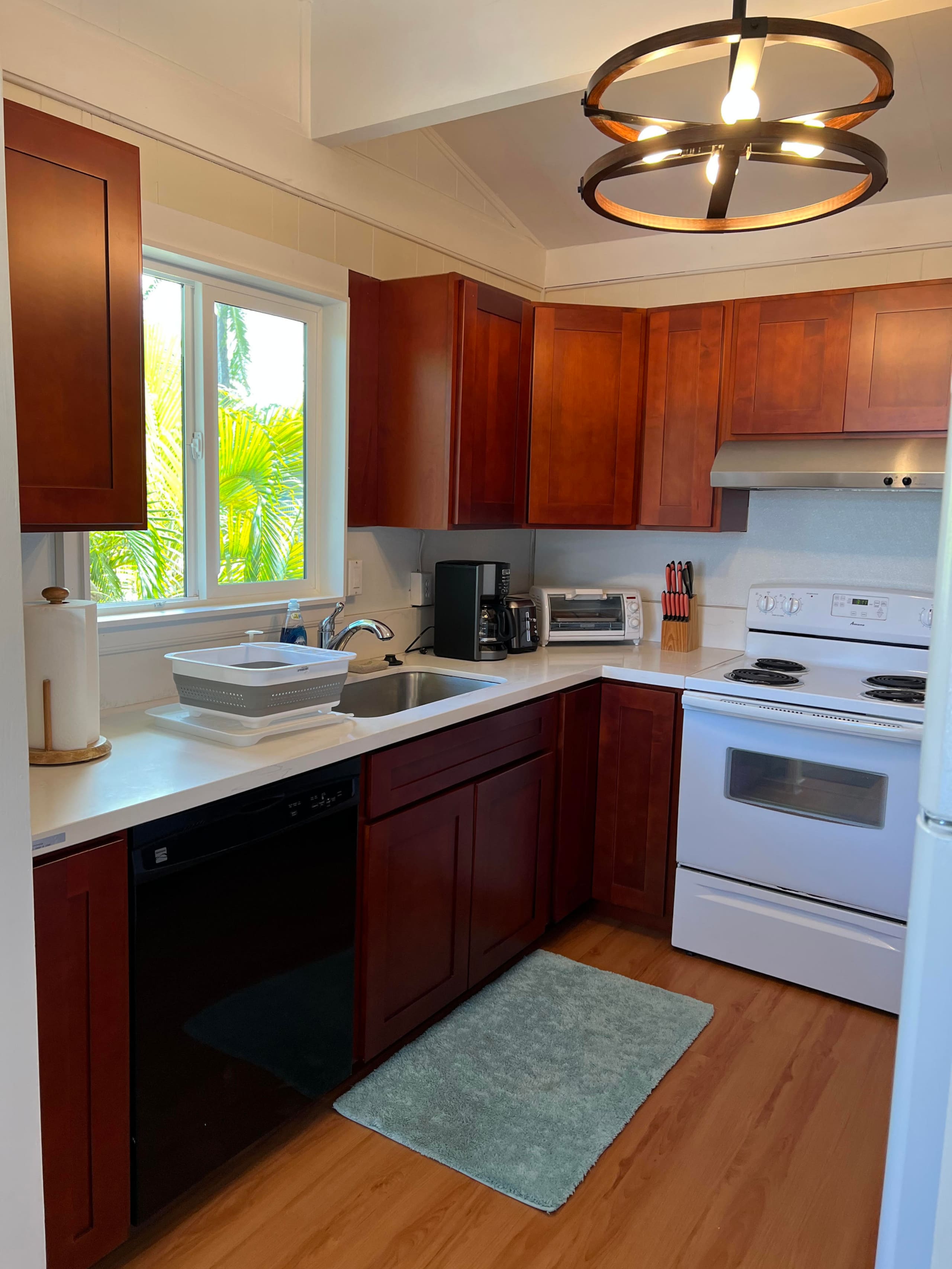 Guesthouse in Kailua · ★4.78 · 2 bedrooms · 3 beds · 1 private bath - Image 14
