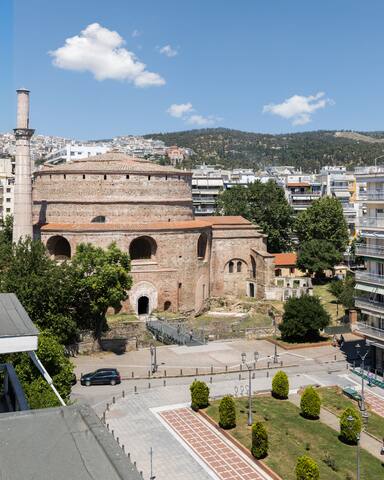 La Maison de l’Arc- Elegant Stay & View by BiNoBi! gallery image 5