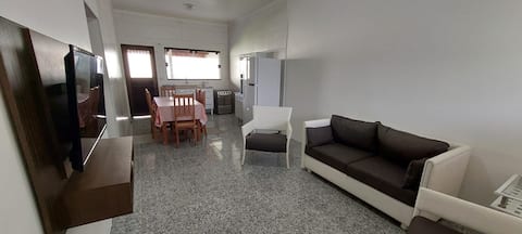 Top Airbnb: House 50 meters from the beach/Monte Carlo em Ilha Comprida