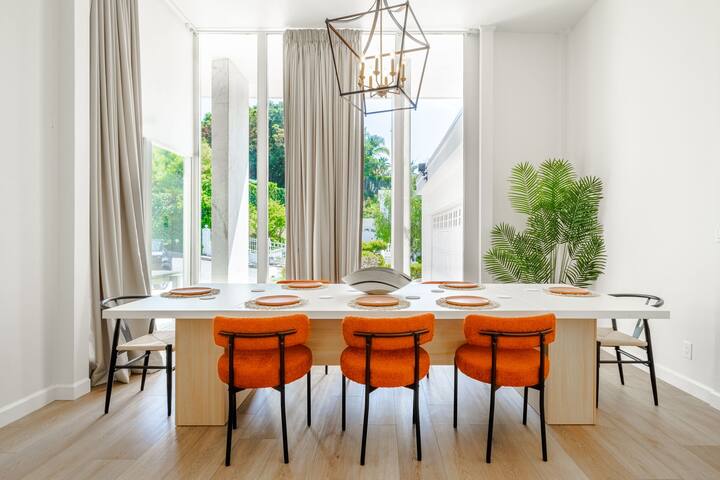 Hillside Retreat/Valley View gallery image 3