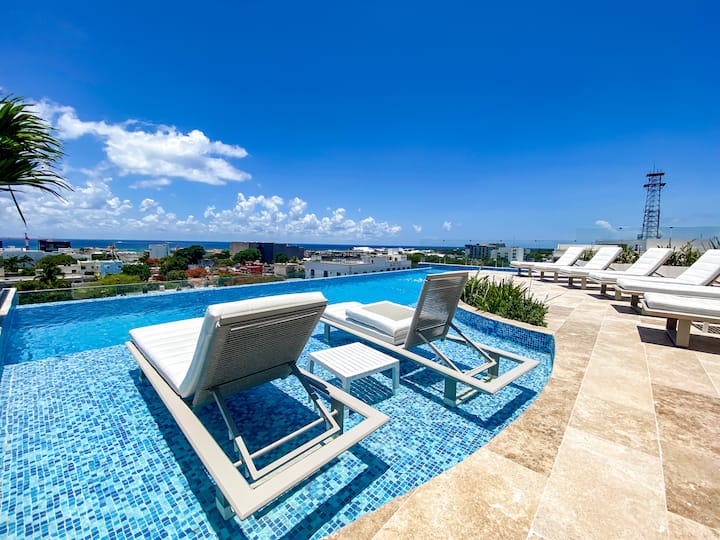 Downtown Playa Studio-rooftoppool-steps2everything - Riviera Maya