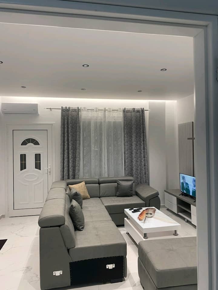 Dior Apartment - Sarandë