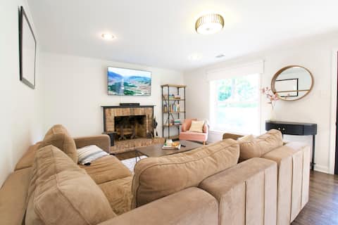 Successful Airbnb property: Marietta Square Getaway in Marietta