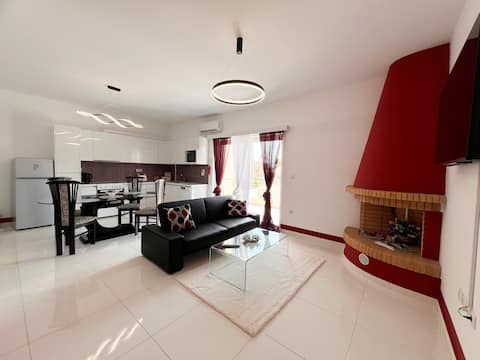 Top performing Airbnb: Neris Appartment. in δήμος ξυλοκάστρου ευρωστίνης