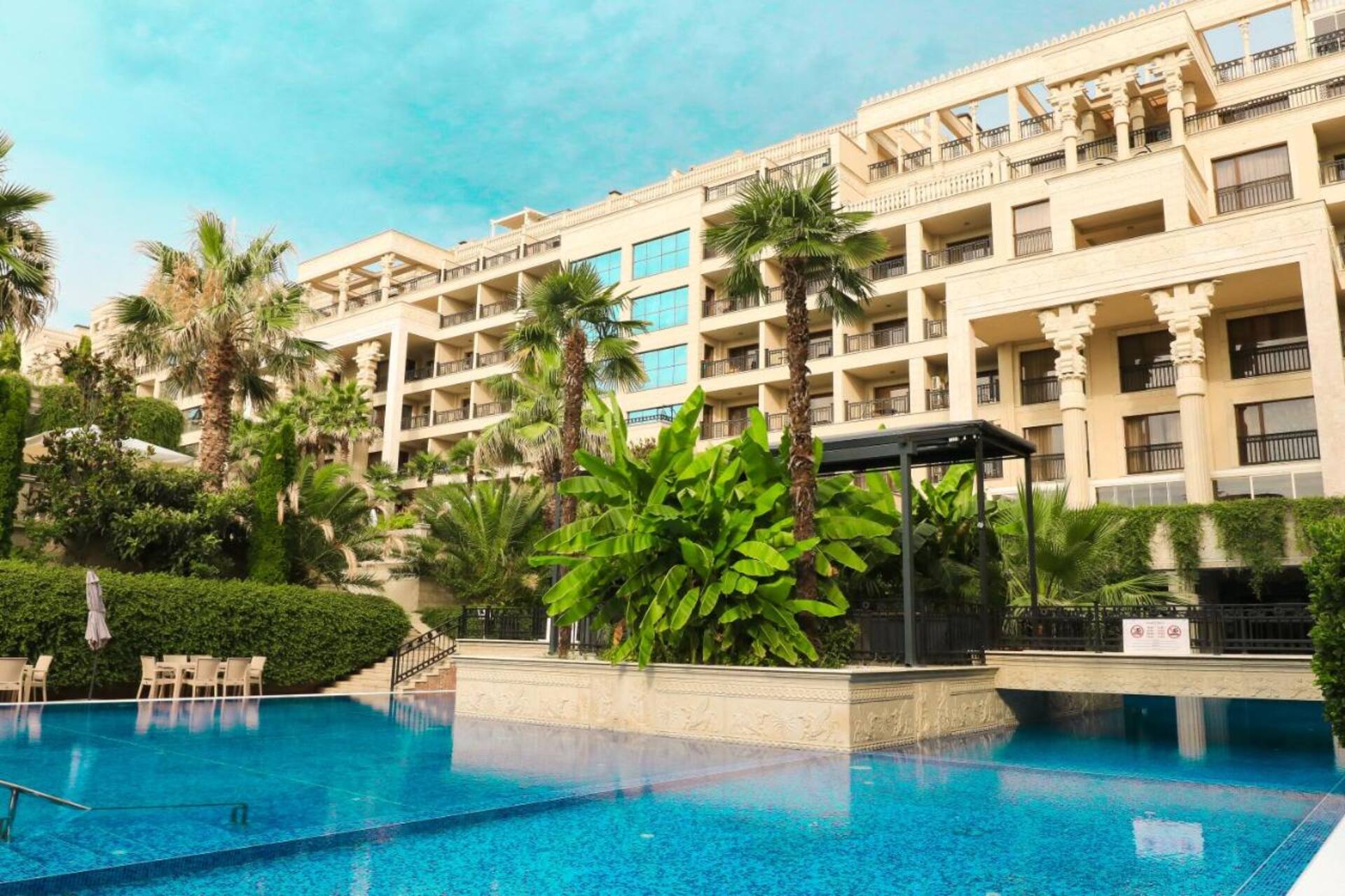 Argisht Luxury Apartment Golden Sands