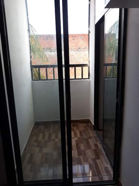Cozy Apartment with AC, Kitchen & 3 Room