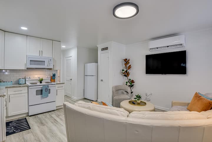 Cozy 1br! King Bed. 3 Min To Medical District! - Augusta, GA