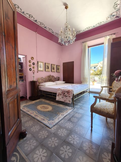 Palazzo Fiorenza: charm between the sea and ancient villages