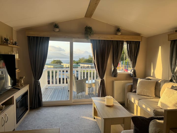 Escape To Woodlands Corner - Loch Lomond, United Kingdom