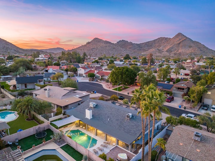 Epic PHX Fun-Game Room•Pool•Hot Tub•Mtn Views - Houses for Rent in