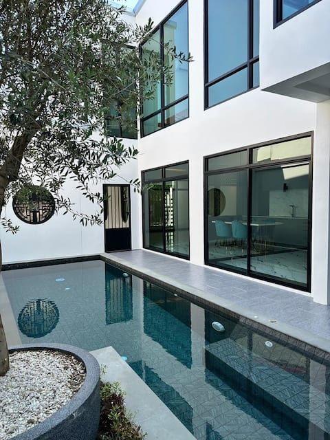 Modern ZEN Vibe 3BR Pool Villa Phuket