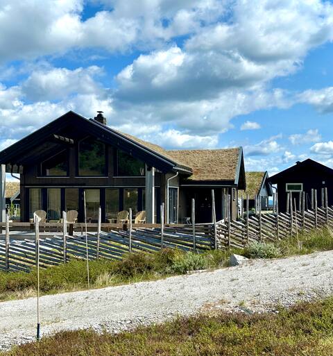 New and modern cabin at the foot of Hardangervidda