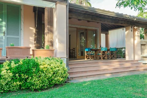 Portion of Villa 10 minutes from the sea