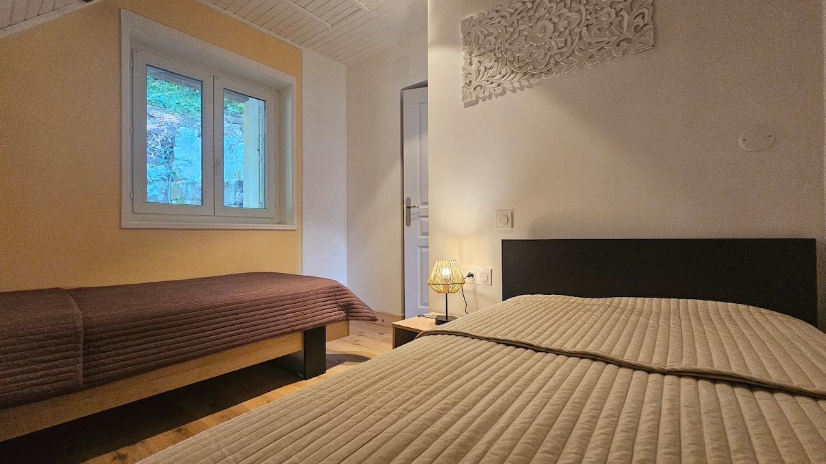 מיטות עם חדר שינה יחיד