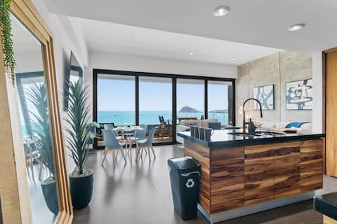 Spectacular Ocean View with Homeoffice Space