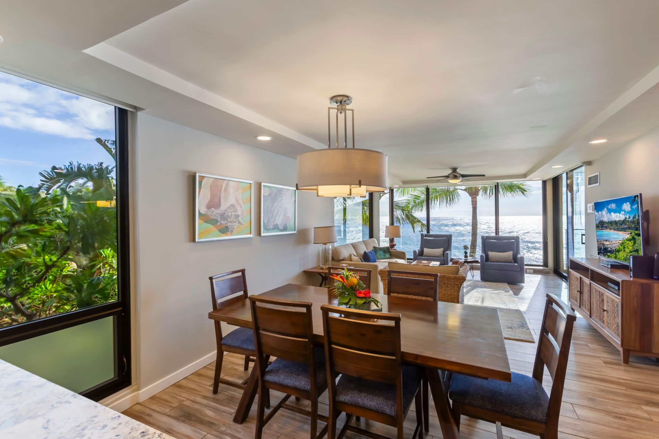 Condo in Lahaina · ★4.92 · 2 bedrooms · 3 beds · 2 baths - Image 18