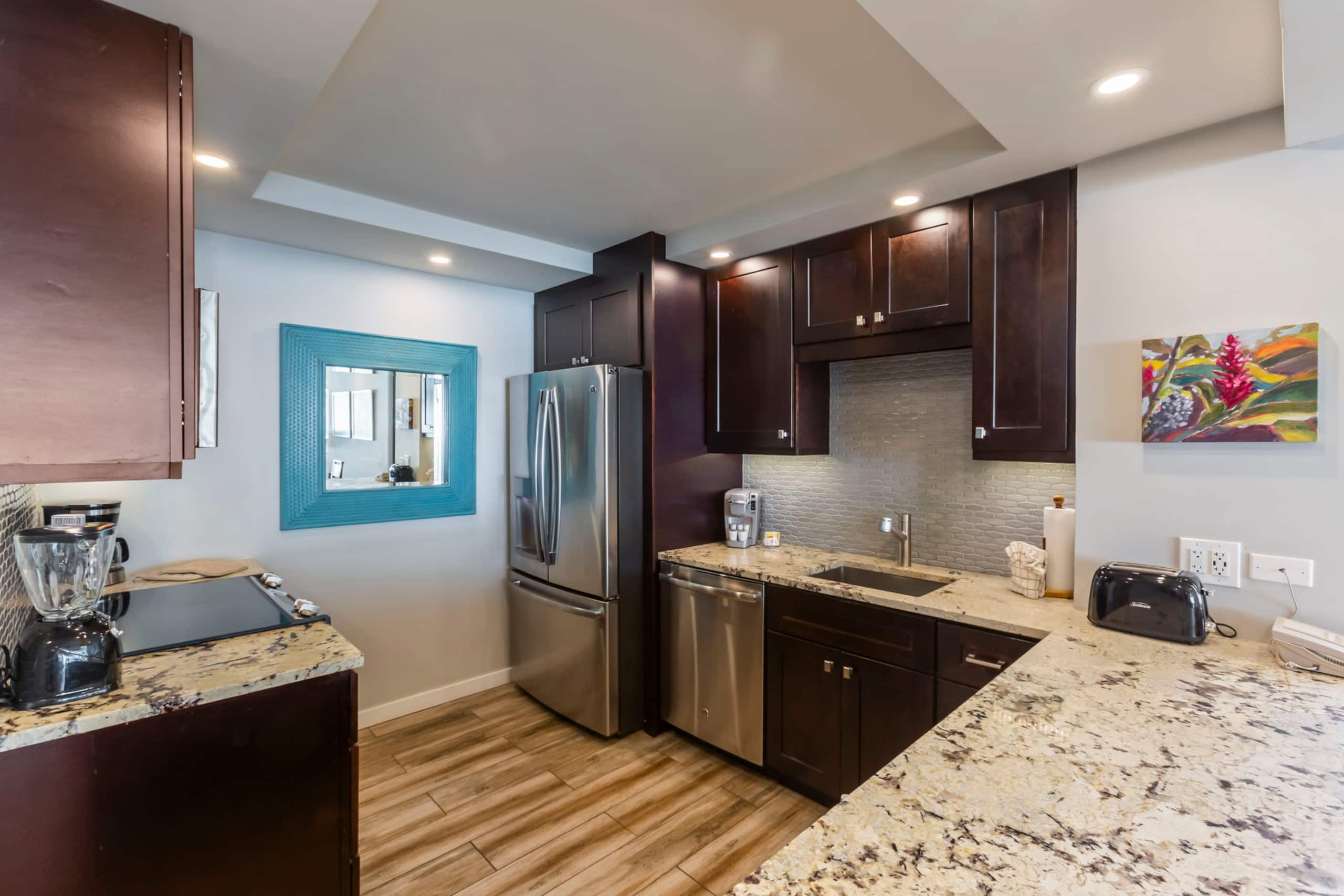 Condo in Lahaina · ★4.92 · 2 bedrooms · 3 beds · 2 baths - Image 17
