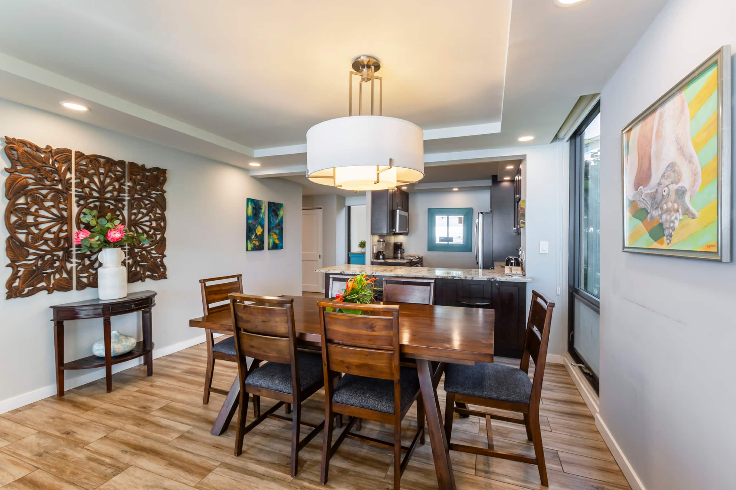 Condo in Lahaina · ★4.92 · 2 bedrooms · 3 beds · 2 baths - Image 21