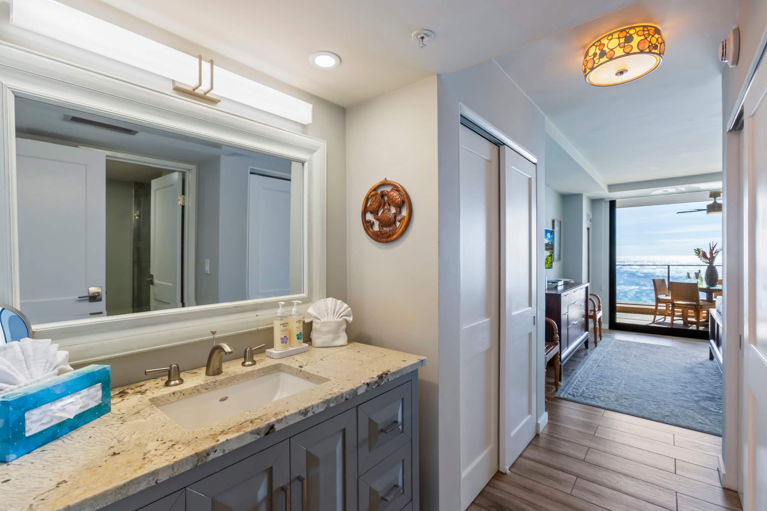 Condo in Lahaina · ★4.92 · 2 bedrooms · 3 beds · 2 baths - Image 32