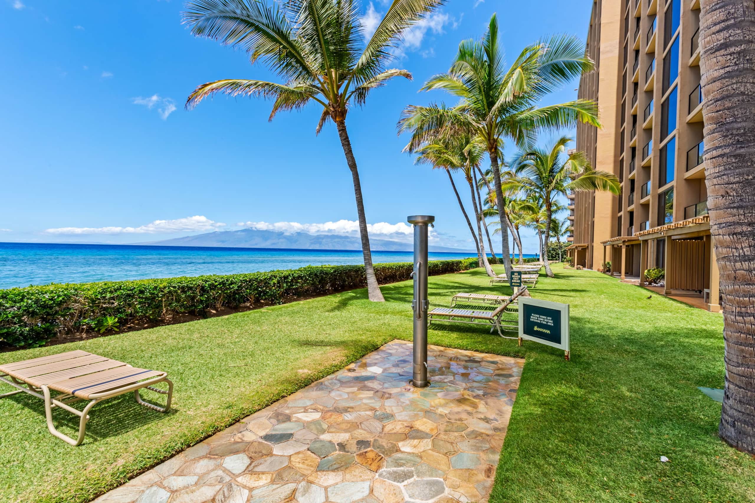 Condo in Lahaina · ★4.92 · 2 bedrooms · 3 beds · 2 baths - Image 48