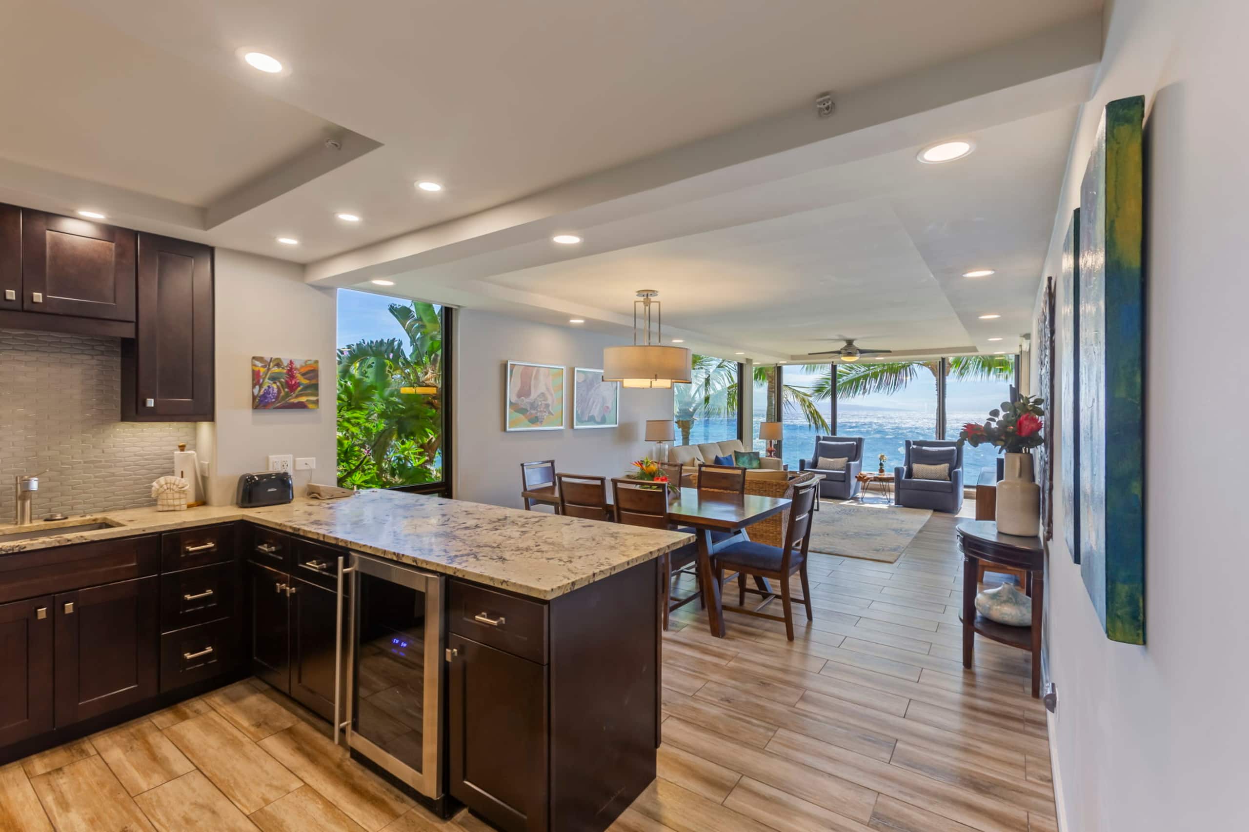 Condo in Lahaina · ★4.92 · 2 bedrooms · 3 beds · 2 baths - Image 1