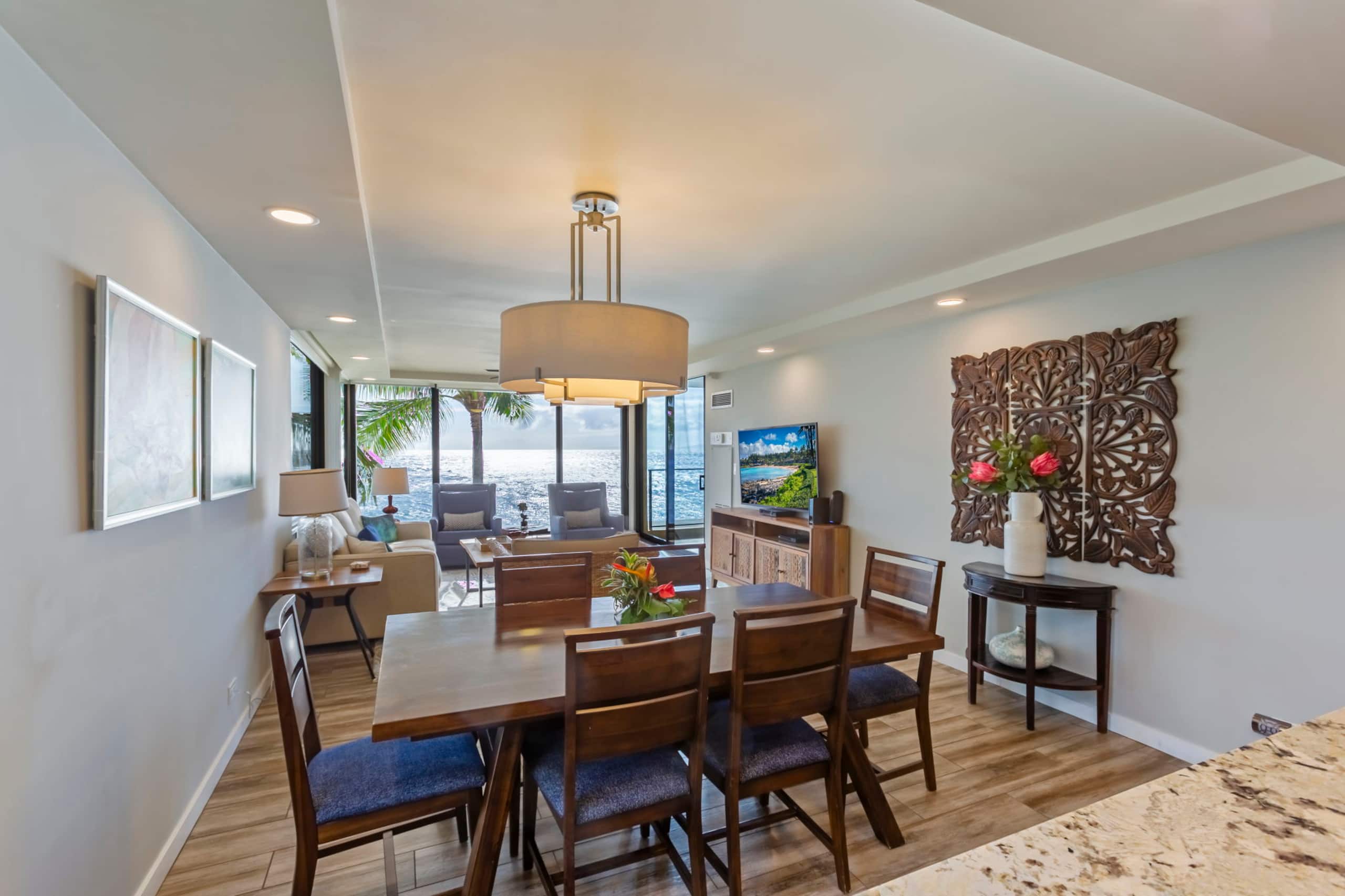 Condo in Lahaina · ★4.92 · 2 bedrooms · 3 beds · 2 baths - Image 19