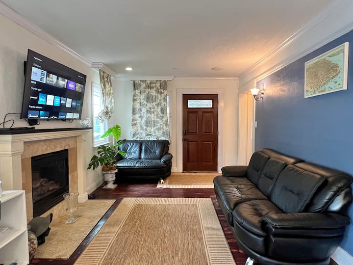 118 - Charming 2b1b Home Near Cow Palace Arena - Brisbane, CA