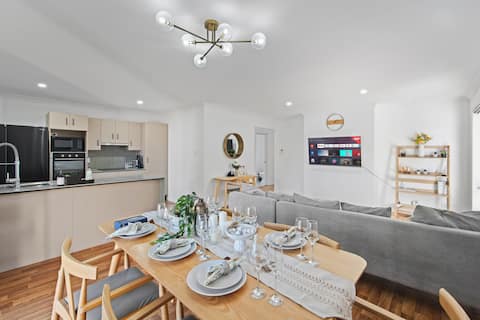 Ideal 5BR for WFH with Family|Patio|2 Living Rooms
